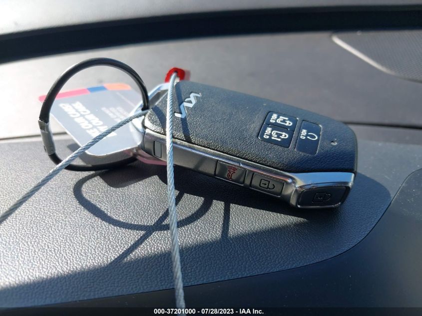 2022 KIA CARNIVAL LXS KNDNB4H36N6170129