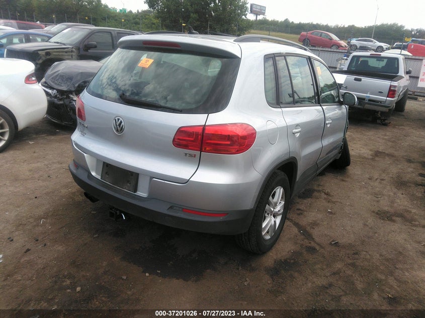 VIN WVGAV7AX5HK000422 2017 VOLKSWAGEN TIGUAN S