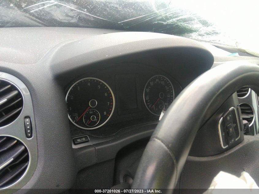 VIN WVGAV7AX5HK000422 2017 VOLKSWAGEN TIGUAN S