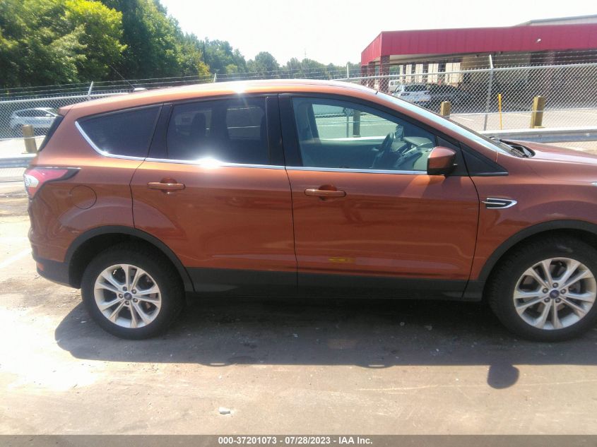 2017 FORD ESCAPE SE - 1FMCU9G90HUA39729