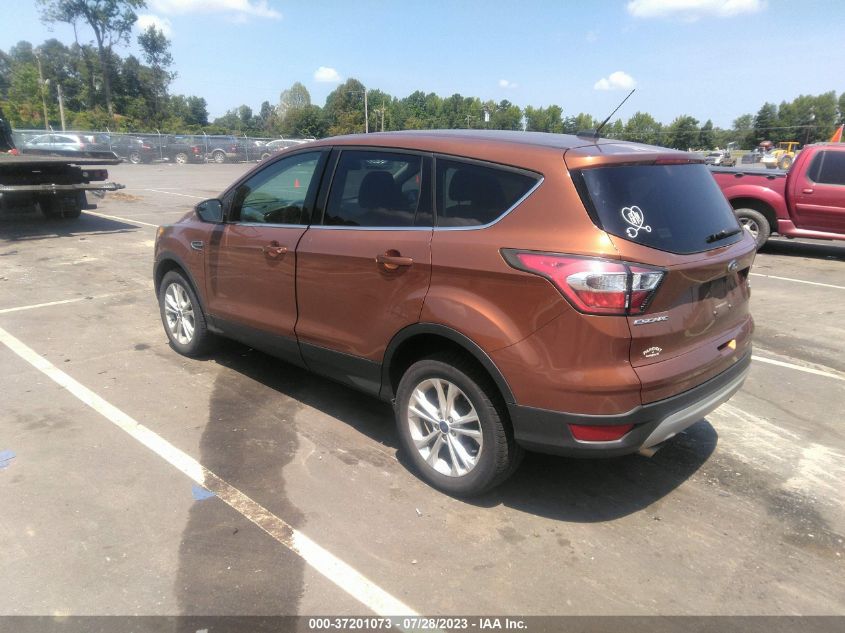 2017 FORD ESCAPE SE - 1FMCU9G90HUA39729