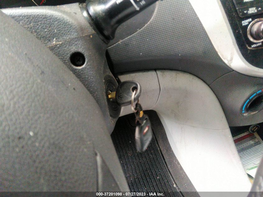 2014 HYUNDAI ACCENT SE - KMHCU5AE0EU142384