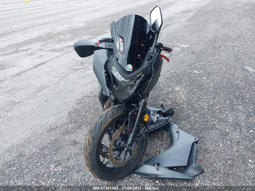 2015 HONDA CBR650 F - MLHRC7407F5100039