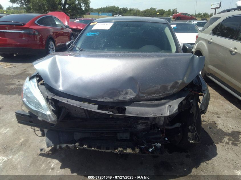 2015 NISSAN SENTRA SR/SL/S/SV/FE+ S - 3N1AB7AP4FY237935