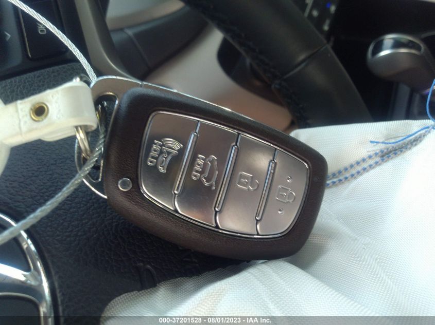 2018 HYUNDAI TUCSON VALUE - KM8J33A23JU721321