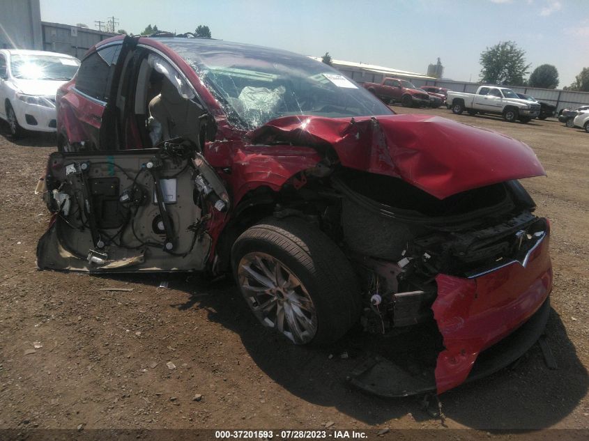 2018 TESLA MODEL X 75D/100D/P100D - 5YJXCAE27JF124467