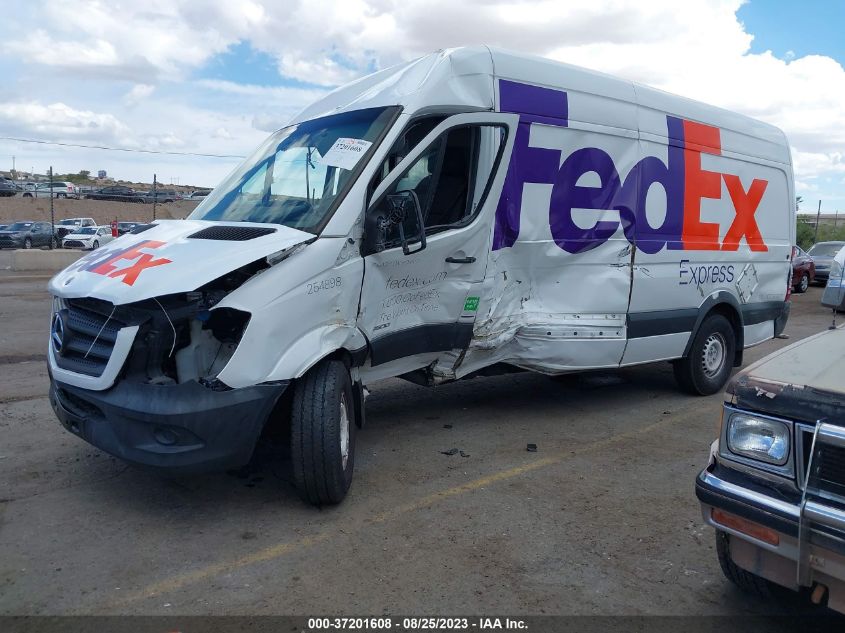 2014 MERCEDES-BENZ SPRINTER CARGO VANS - WD3PE8DE3E5898294