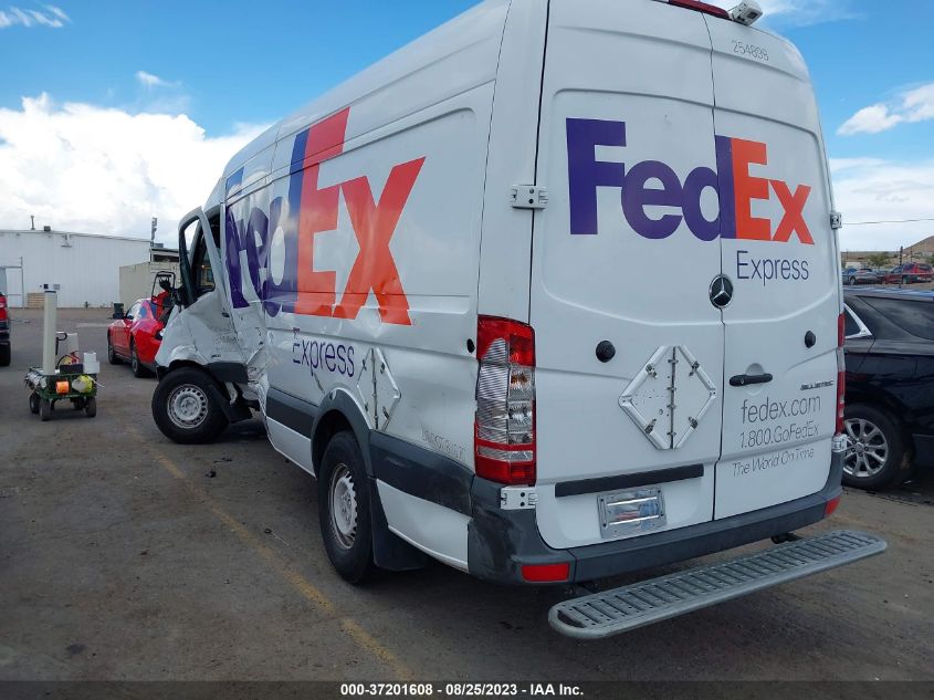 2014 MERCEDES-BENZ SPRINTER CARGO VANS - WD3PE8DE3E5898294
