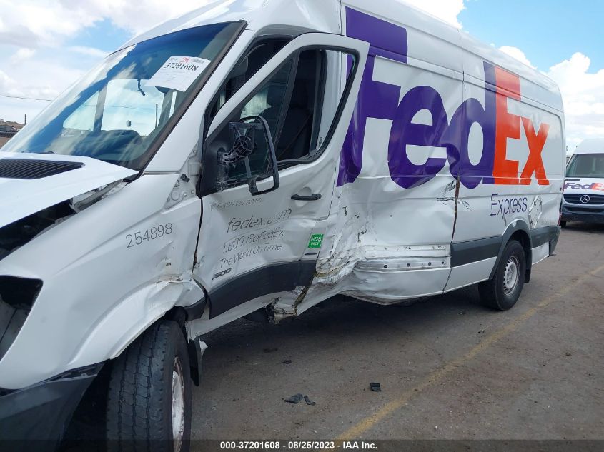 2014 MERCEDES-BENZ SPRINTER CARGO VANS - WD3PE8DE3E5898294