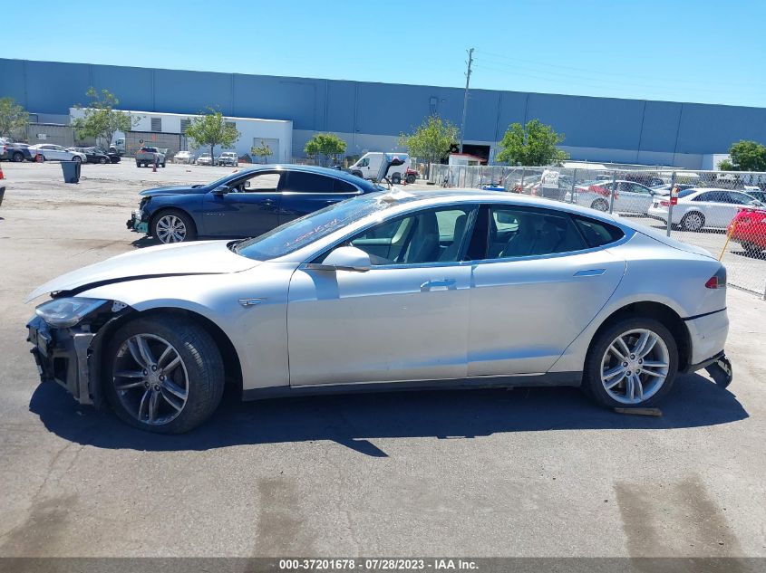 2014 TESLA MODEL S 60 KWH BATTERY/P85 - 5YJSA1H18EFP56516