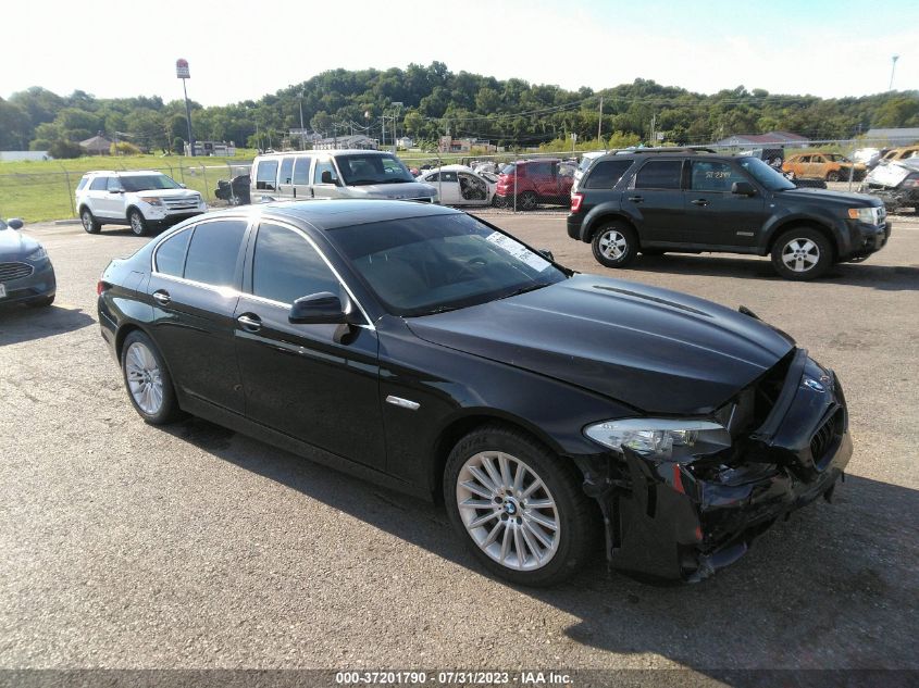 2013 BMW 5 SERIES 535I XDRIVE - WBAFU7C55DDU68512
