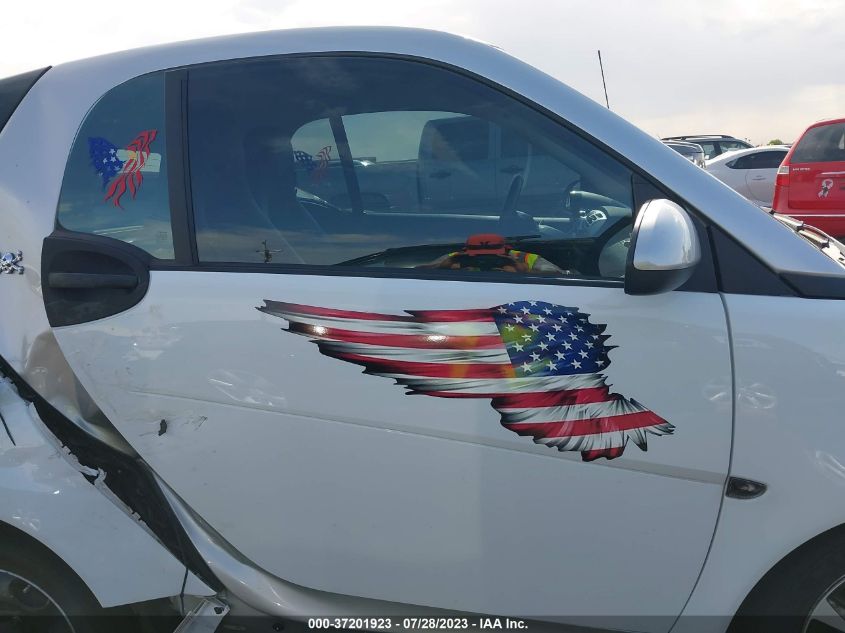 2014 SMART FORTWO PURE/PASSION WMEEJ3BA4EK753618