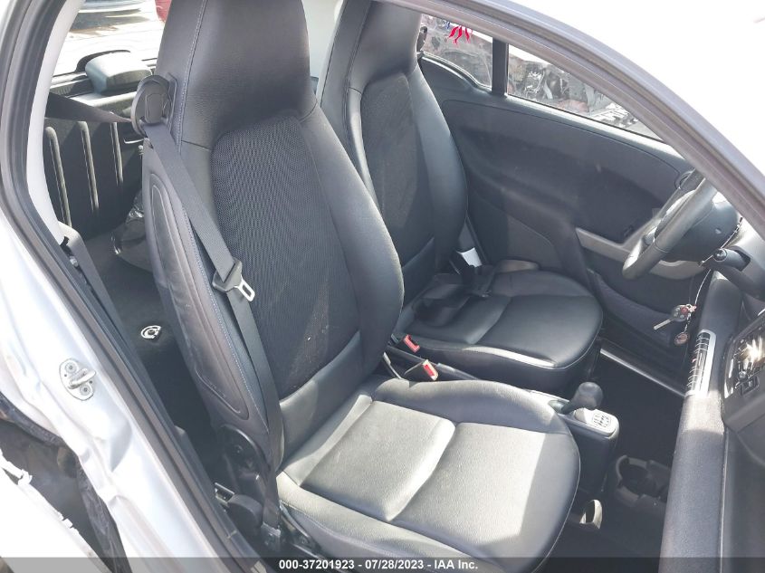 2014 SMART FORTWO PURE/PASSION WMEEJ3BA4EK753618
