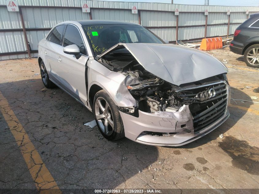 2015 AUDI A3 PREMIUM - WAUACGFF8F1026118