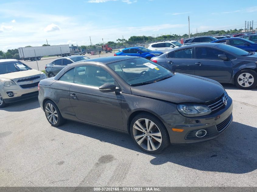 2013 VOLKSWAGEN EOS LUX/EXECUTIVE - WVWFW8AHXDV004237