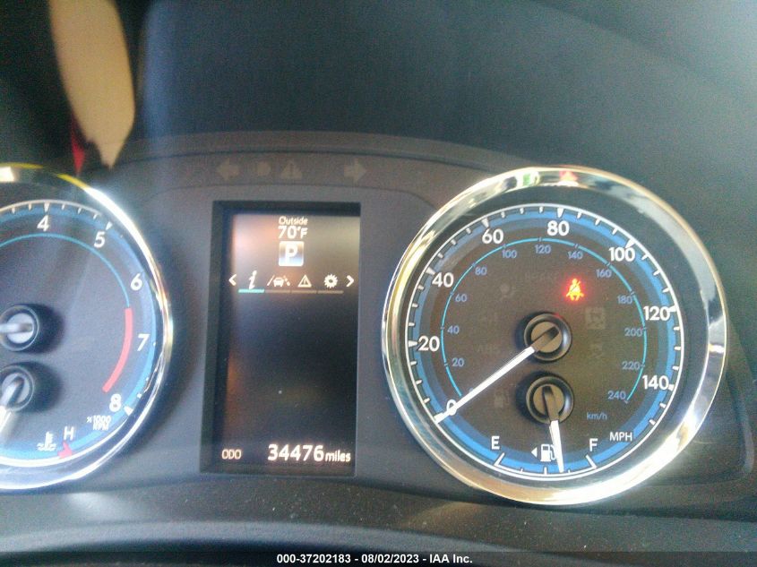 2018 TOYOTA COROLLA L/LE/XLE/SE/XSE - 2T1BURHE0JC091392