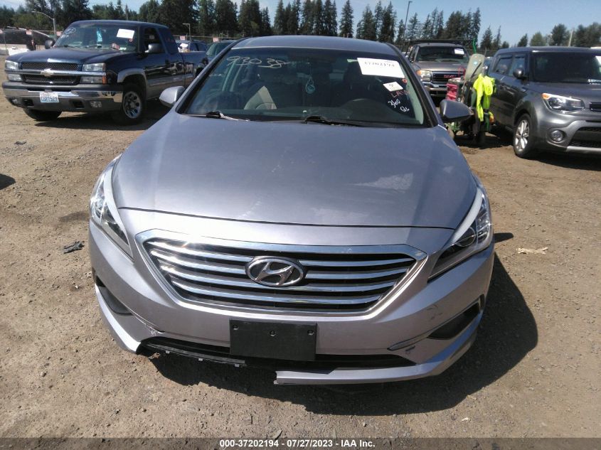 2016 HYUNDAI SONATA 2.4L SE - 5NPE24AF2GH366274