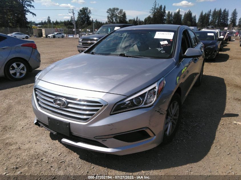 2016 HYUNDAI SONATA 2.4L SE - 5NPE24AF2GH366274