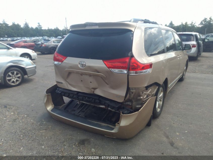 2013 TOYOTA SIENNA LE - 5TDKK3DC6DS371336