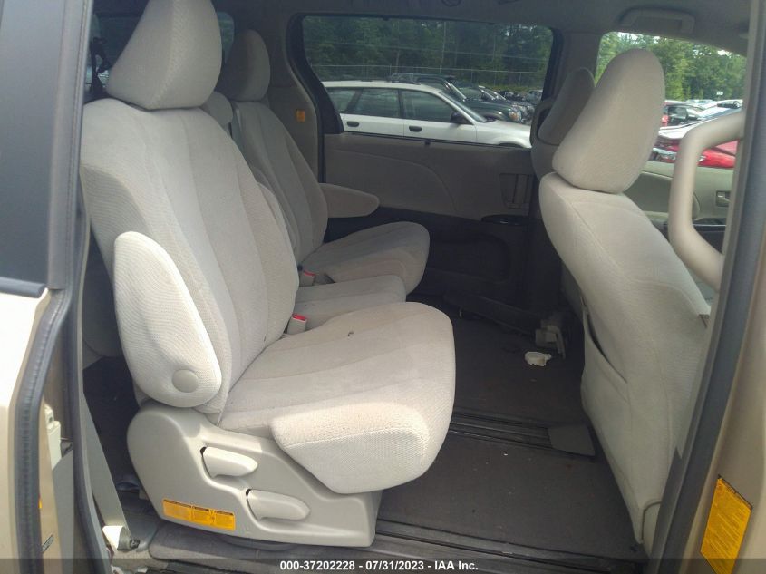 2013 TOYOTA SIENNA LE - 5TDKK3DC6DS371336