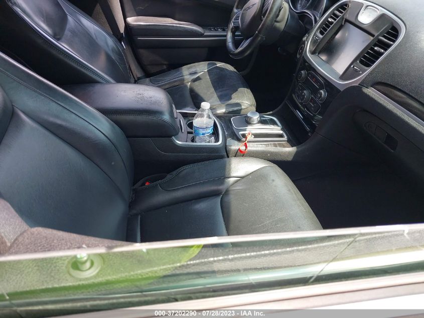 2016 CHRYSLER 300 LIMITED - 2C3CCAAG2GH197639