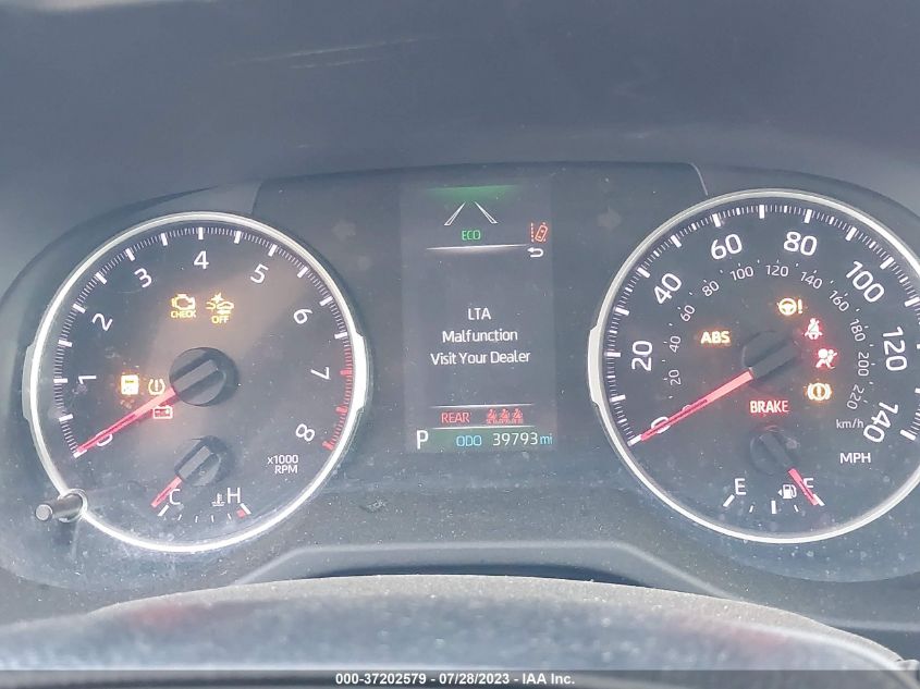 Auction sale of the 2020 TOYOTA RAV4 , vin: 2T3H1RFV3LW088792, lot number: 37202579