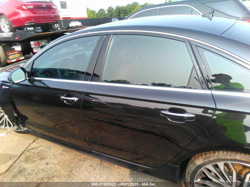 VIN WAUG3AFC2JN044256 2018 AUDI A6 PREMIUM PLUS