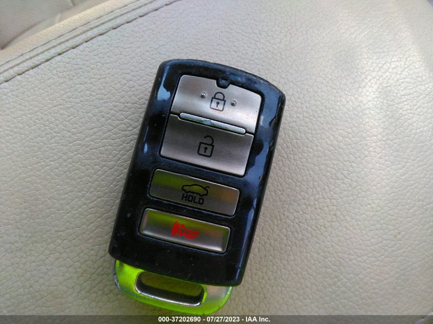 2015 KIA CADENZA PREMIUM KNALN4D79F5187132