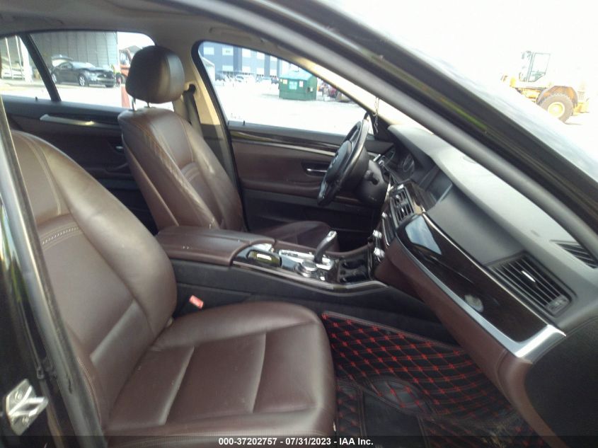 2015 BMW 5 SERIES 528I XDRIVE - WBA5A7C51FD628652