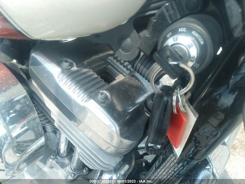2011 HARLEY-DAVIDSON XL883 L - 1HD4CR216BC440906