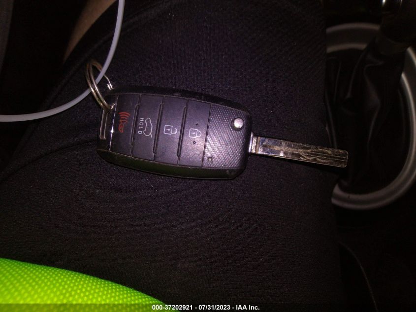 2016 KIA SOUL BASE - KNDJN2A23G7836601