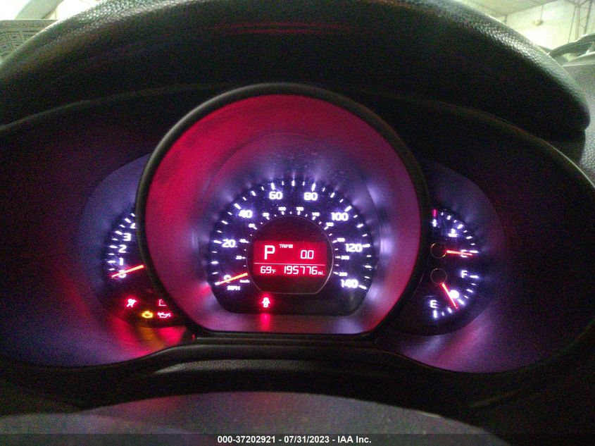 2016 KIA SOUL BASE - KNDJN2A23G7836601