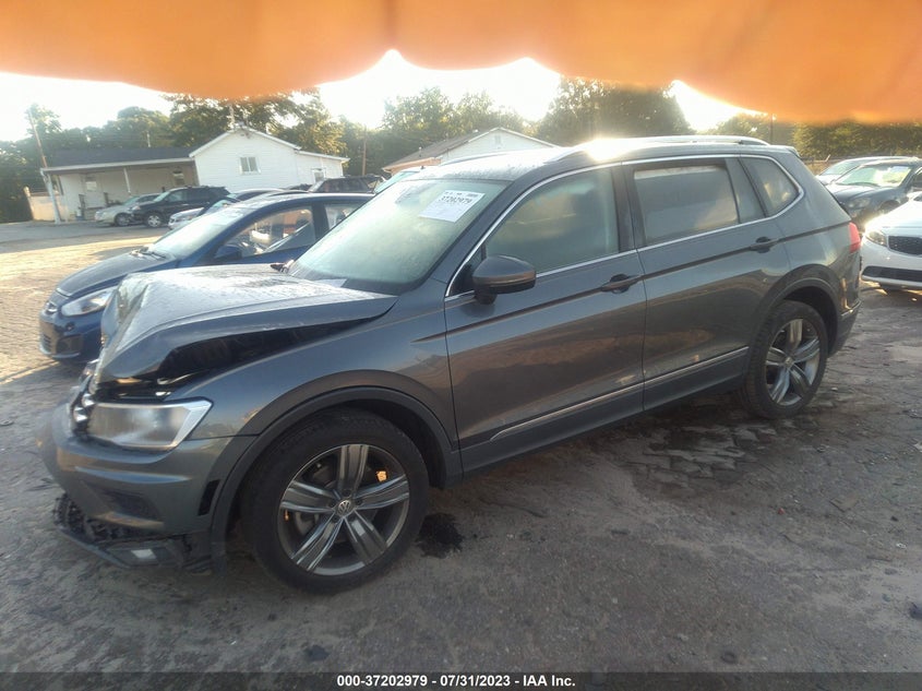 VIN 3VV3B7AX3LM065133 2020 VOLKSWAGEN TIGUAN SE/SEL/SE R-LINE BLACK