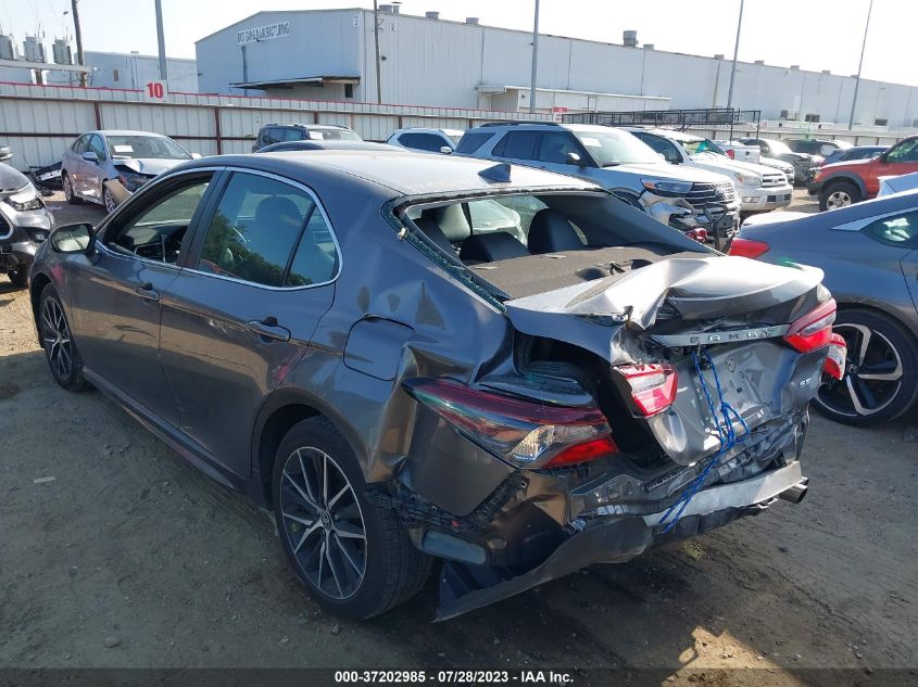 2021 TOYOTA CAMRY SE - 4T1G11AK1MU521031