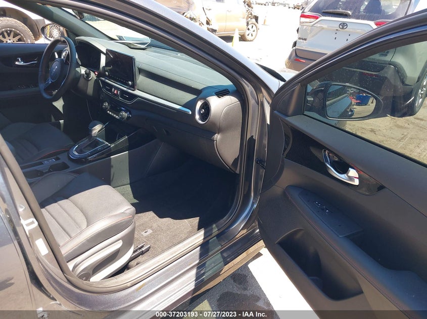 VIN 3KPF44AC7PE582274 2023 KIA FORTE GT