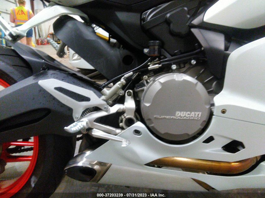2014 DUCATI SUPERBIKE 899 PANIGALE ZDM14BUW9EB015602