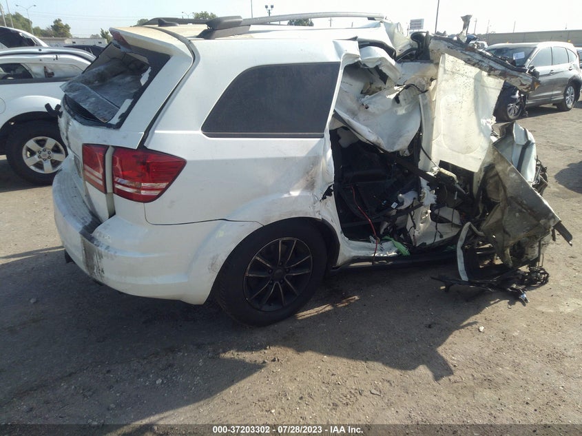 VIN 3C4PDCAB3JT249479 2018 DODGE JOURNEY SE