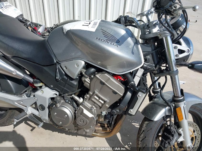 2004 HONDA CB900 F JH2SC48044M200445