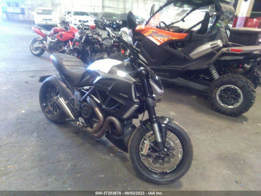 2013 DUCATI DIAVEL - ZDM13BLW4DB010942
