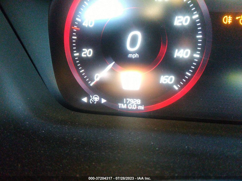 2022 VOLVO S60 R-DESIGN - 7JRL12FMXNG188171