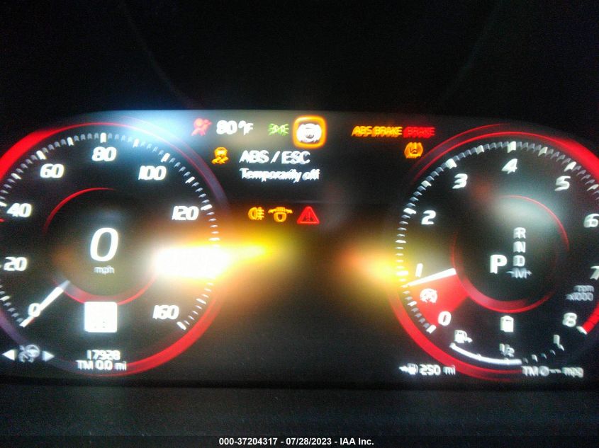 2022 VOLVO S60 R-DESIGN - 7JRL12FMXNG188171