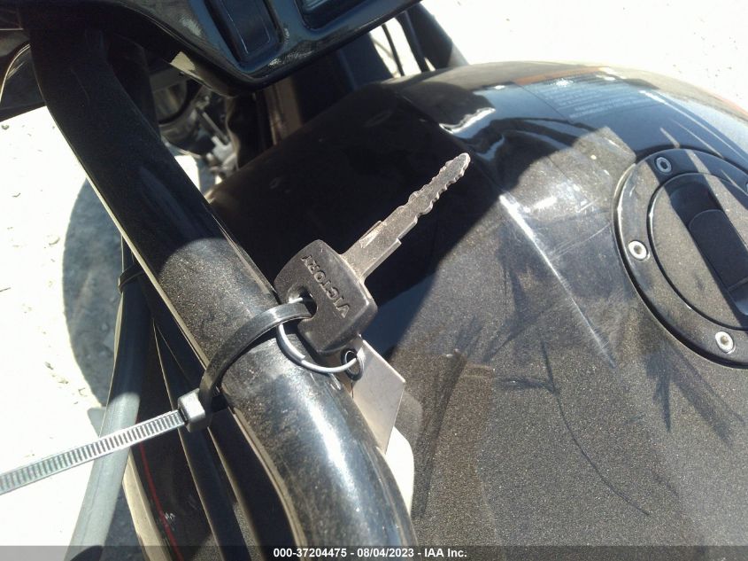 2015 VICTORY MOTORCYCLES MAGNUM X-1 5VPUW36N2F3043817