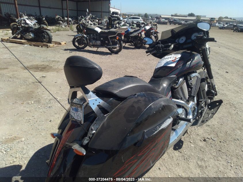 2015 VICTORY MOTORCYCLES MAGNUM X-1 5VPUW36N2F3043817