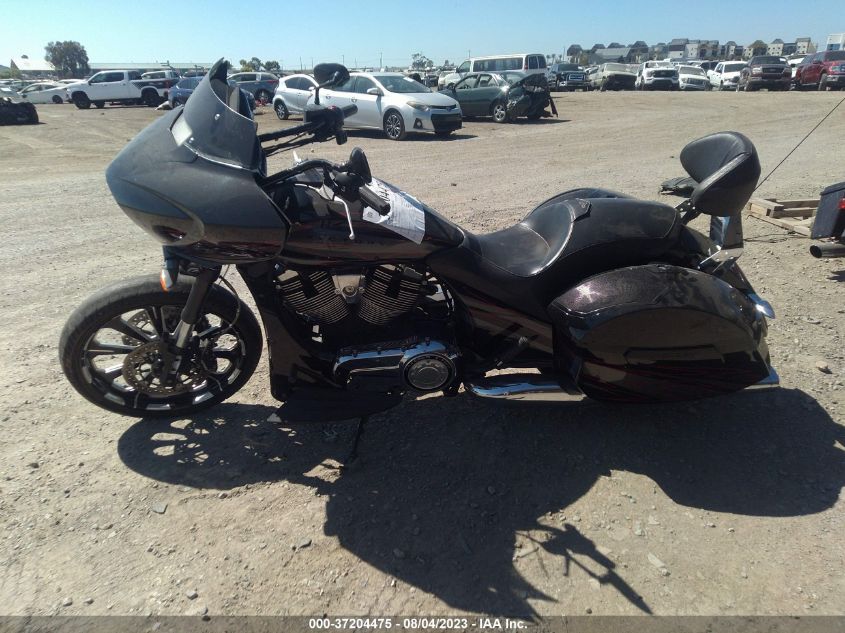 2015 VICTORY MOTORCYCLES MAGNUM X-1 5VPUW36N2F3043817