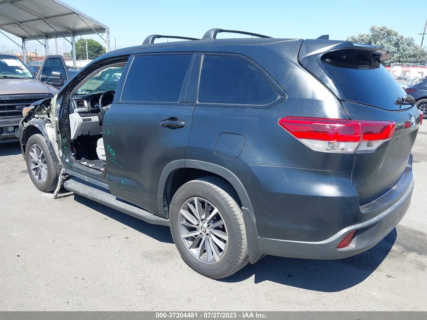 VIN 5TDKZRFH8JS533499 2018 TOYOTA HIGHLANDER SE/XLE