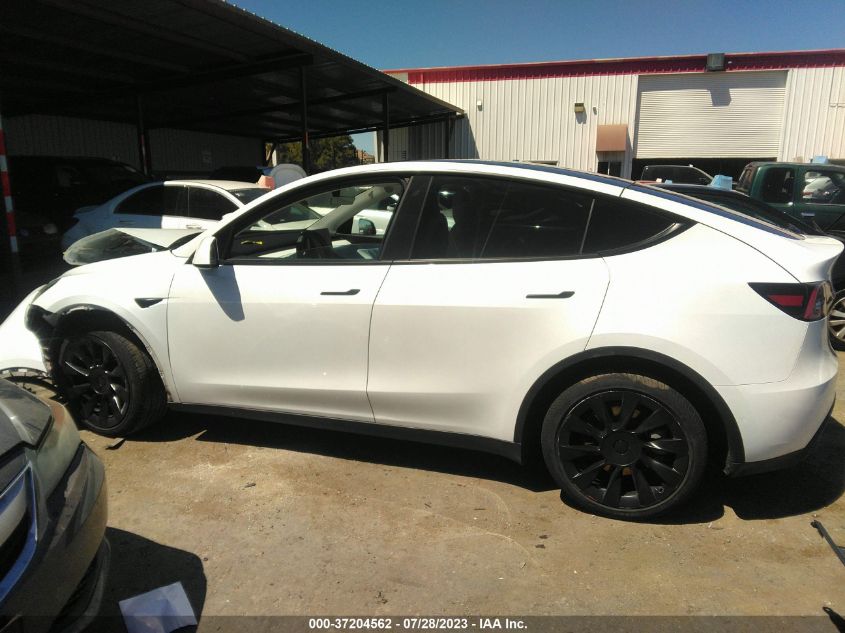 2020 TESLA MODEL Y LONG RANGE - 5YJYGDEE6LF056380