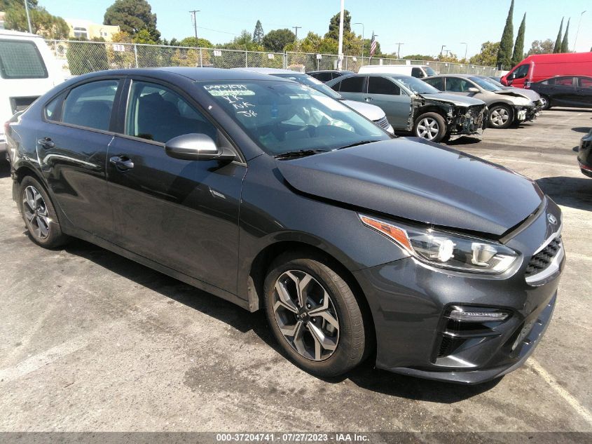 3KPF24AD3ME391428 Kia Forte LXS