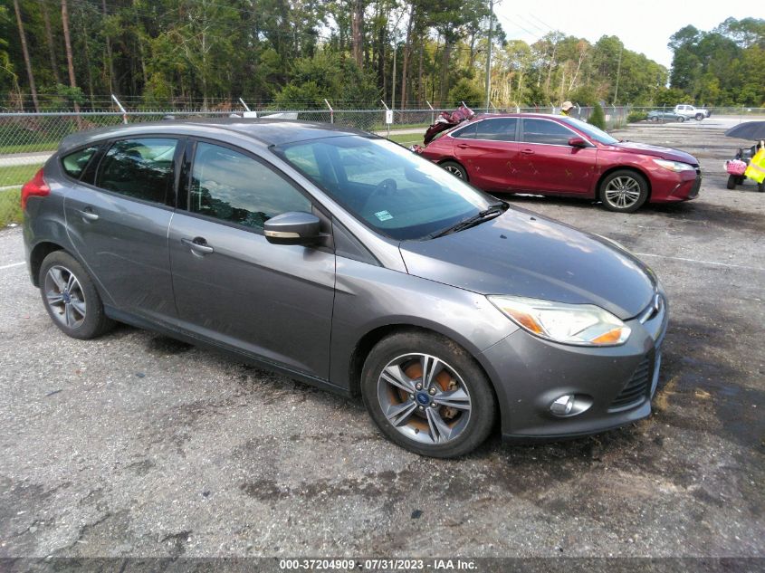 2014 FORD FOCUS SE - 1FADP3K28EL291971