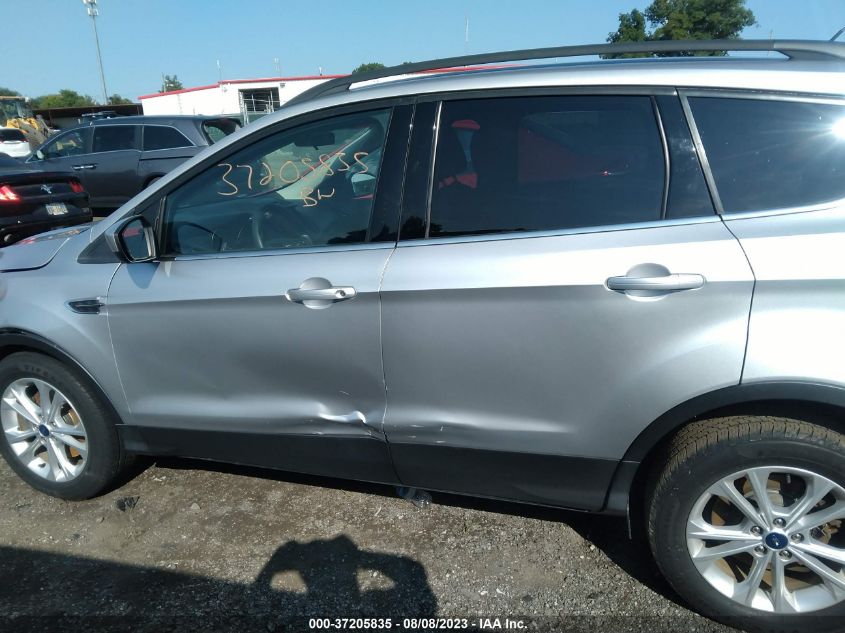 2017 FORD ESCAPE SE - 1FMCU9GD1HUB03667