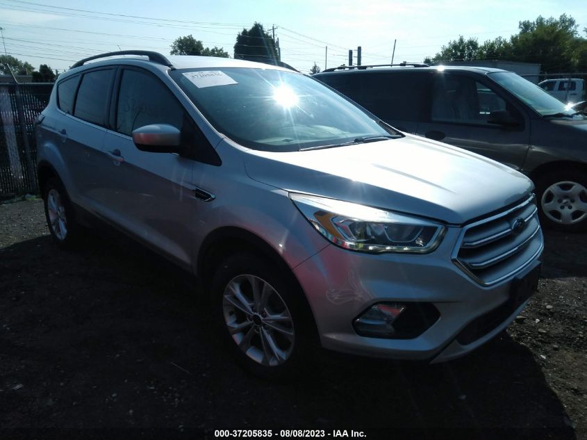 2017 FORD ESCAPE SE - 1FMCU9GD1HUB03667